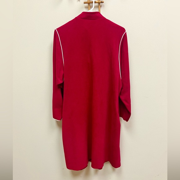 60s-70s Vintage 🌺 Vanity Fair Floral Embroidered Fleece Robe - Picture 4 of 4